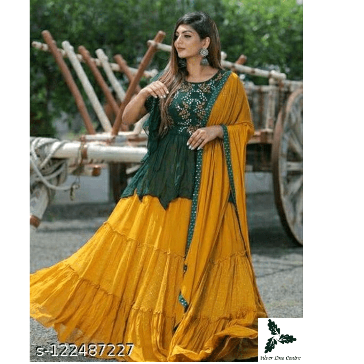 Graceful Women's Lehenga  Dupatta Sets*