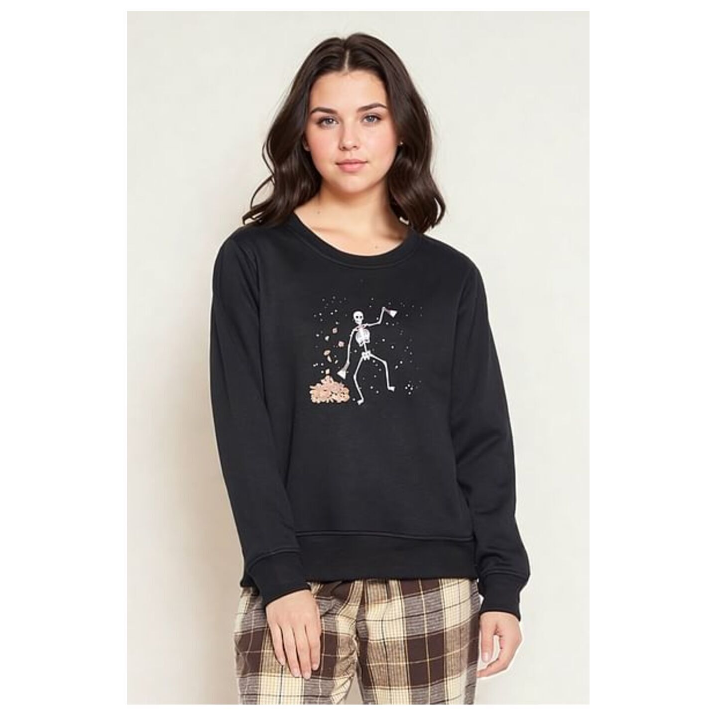Graphic Print Sweatshirt in Black - Fleece 