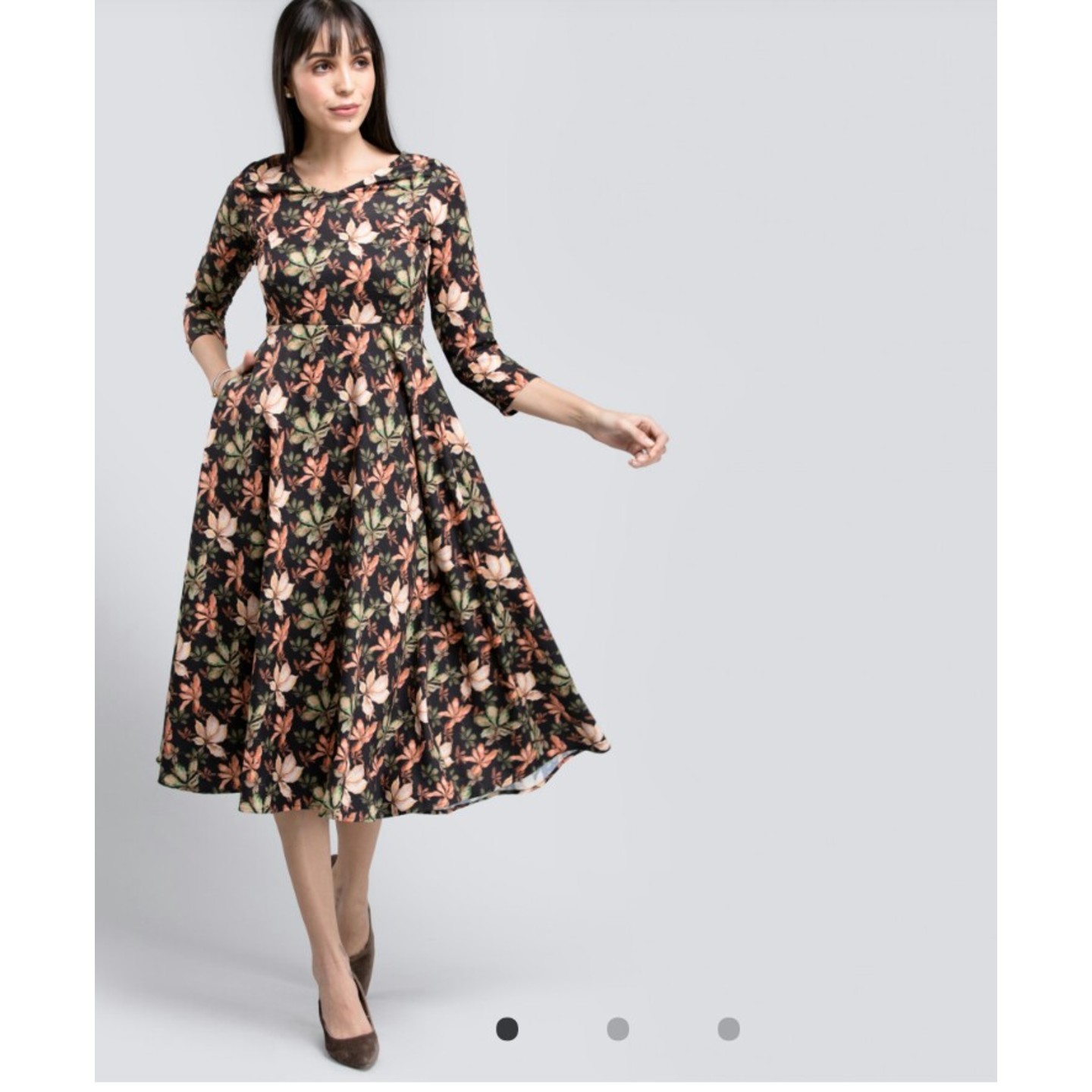 V Neck Floral Fit And Flare Dress-Multicolour