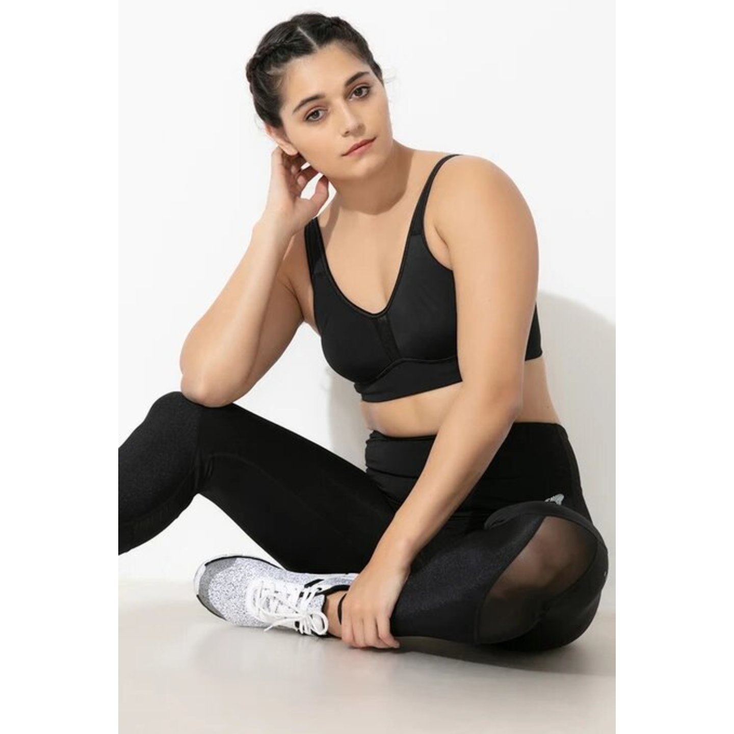 Zelocity Fleece-lined Wide Waist Band Sports Bra - Black