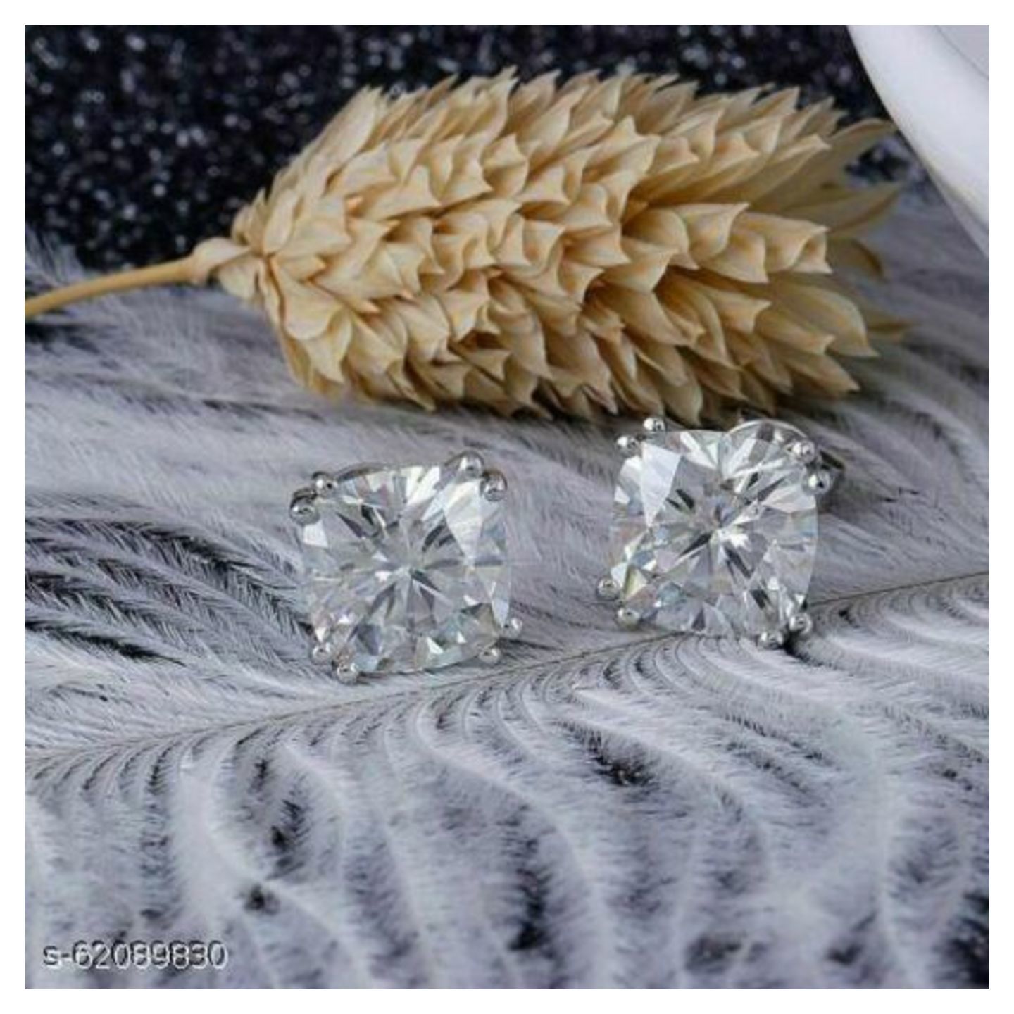 Elegant Earring  size- free size