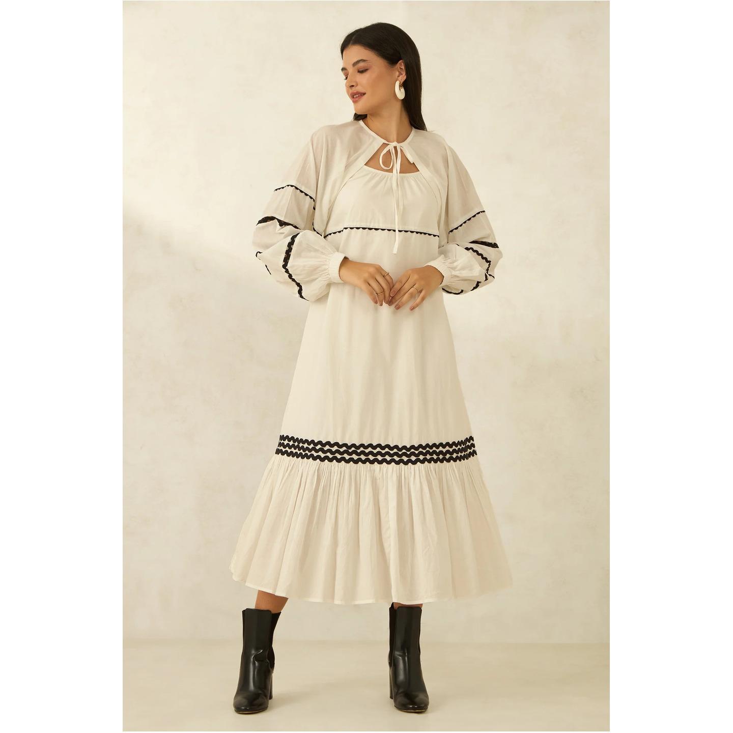 Beuren Puffed Balloon Sleeve Shrug 