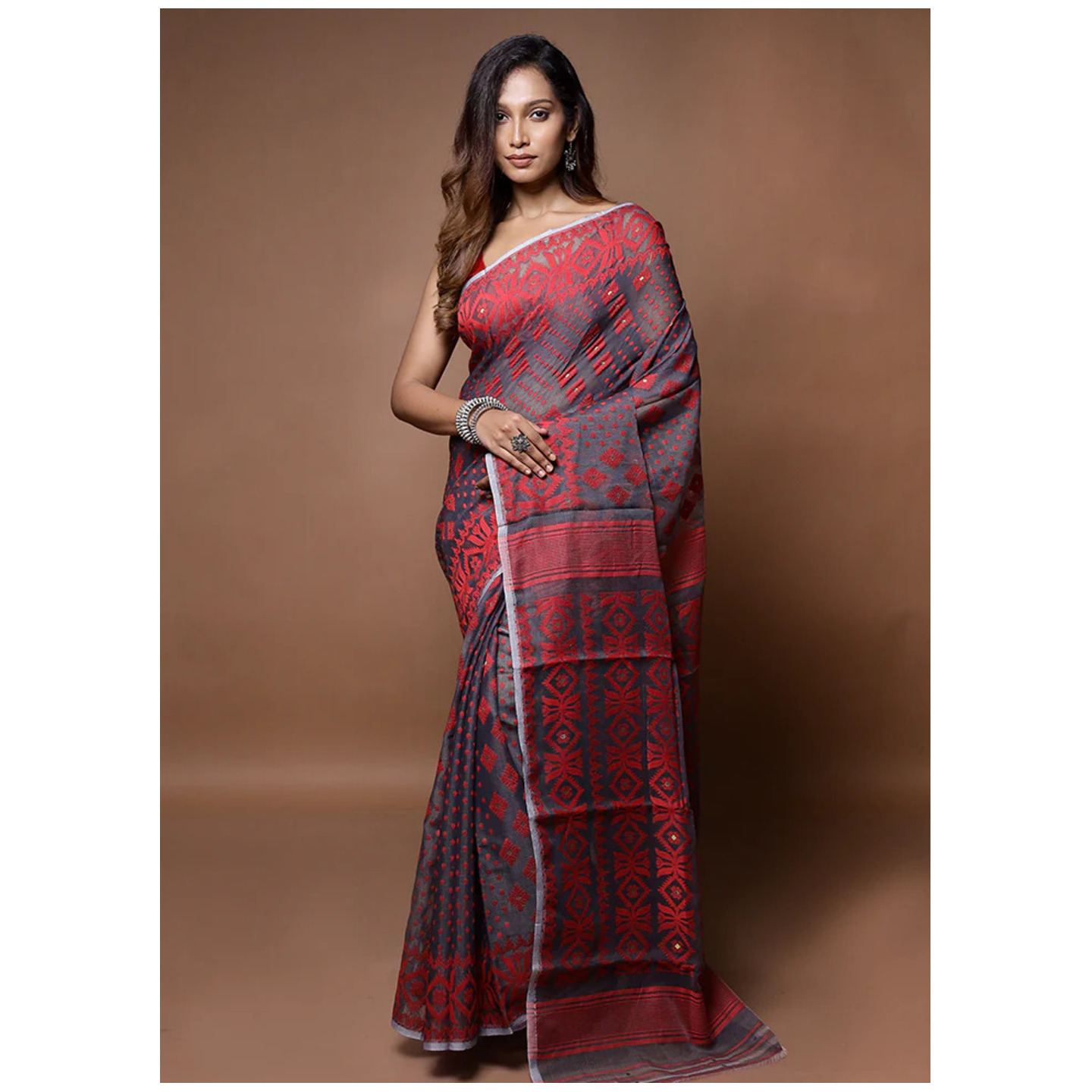 Grey Tant Jamdani Saree Without Blouse Piece