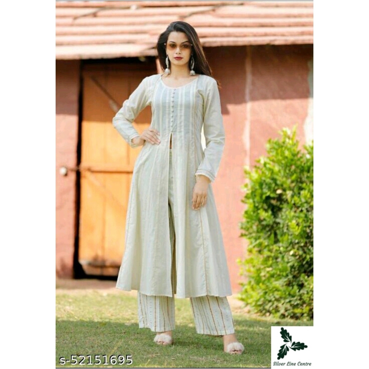 Myra Fashionable Women Kurta Sets*