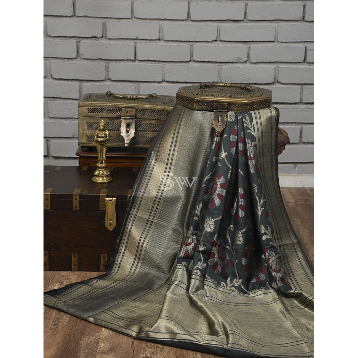 Moss Green Moonga Tussar Silk Handloom Banarasi Saree