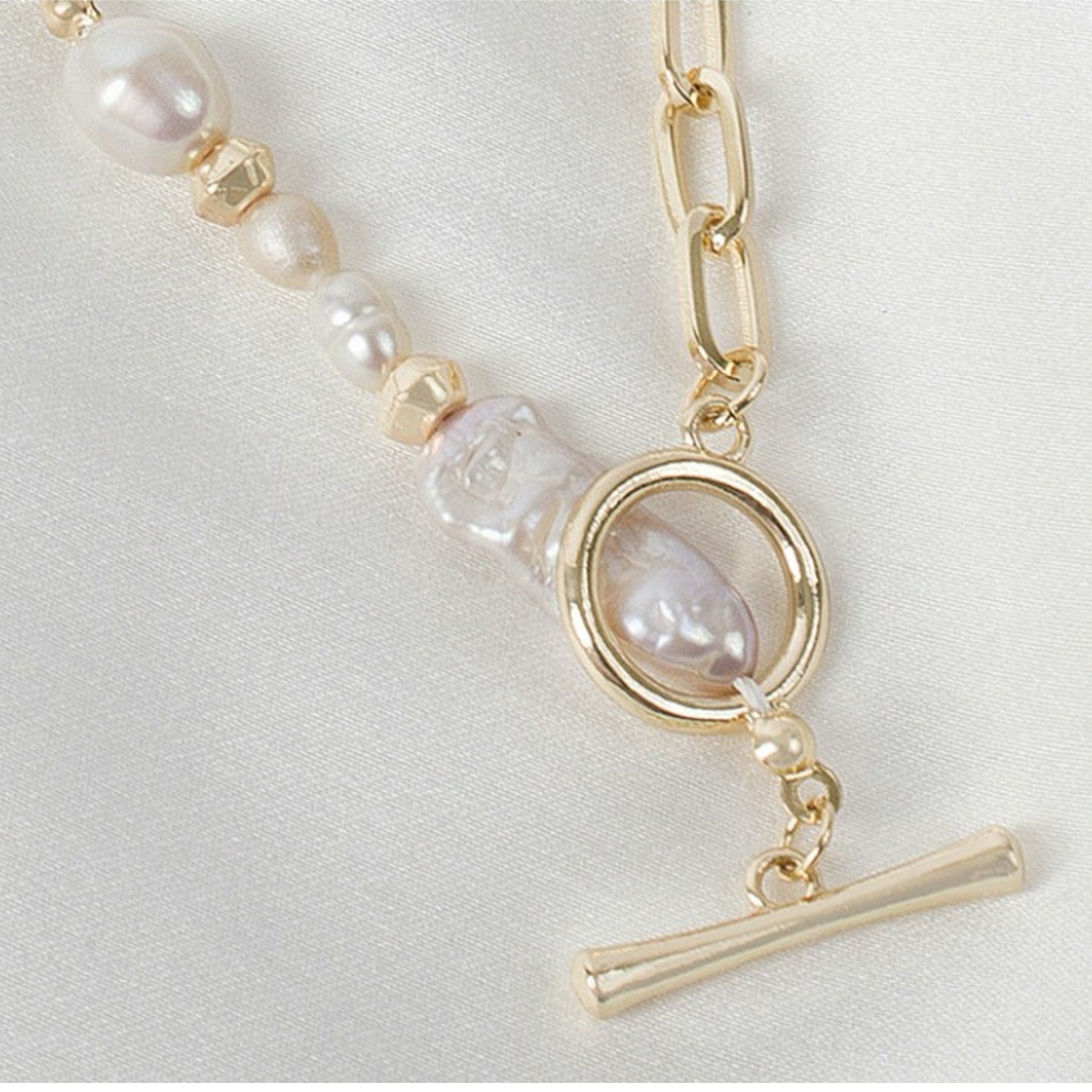 Asymmetric Baroque Pearl Link Chain