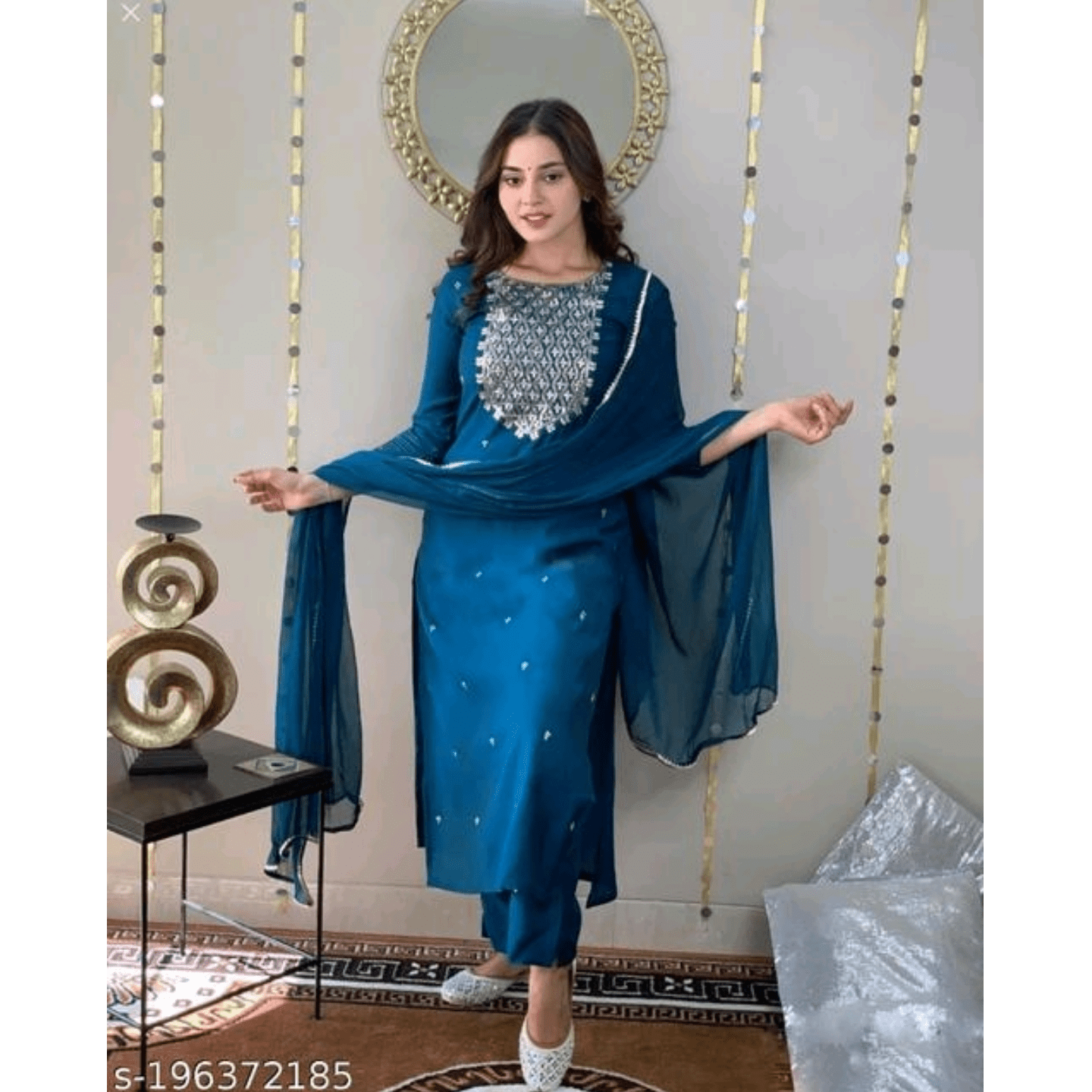 Attractive Women's Sequenced Rayon Slub Kurta with Pant