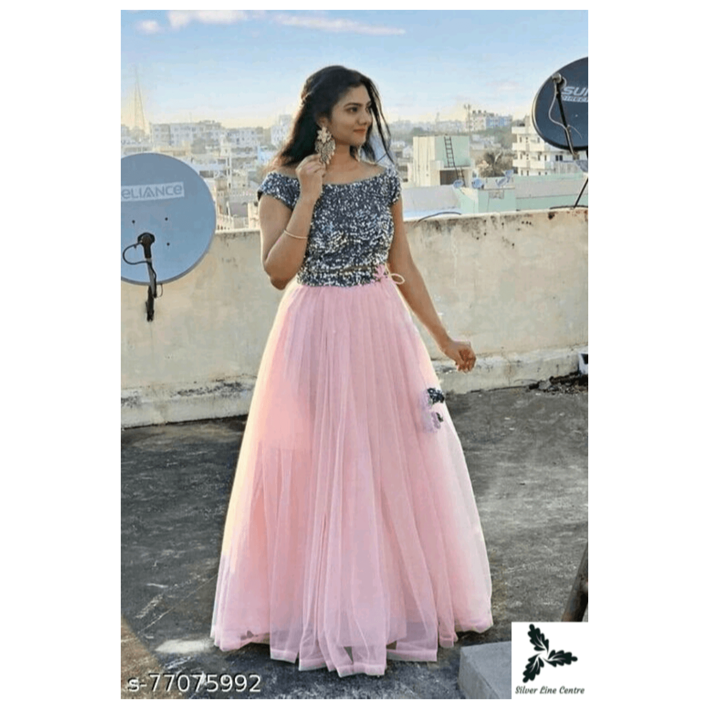 Trendy Sensational Women Party Gowns*