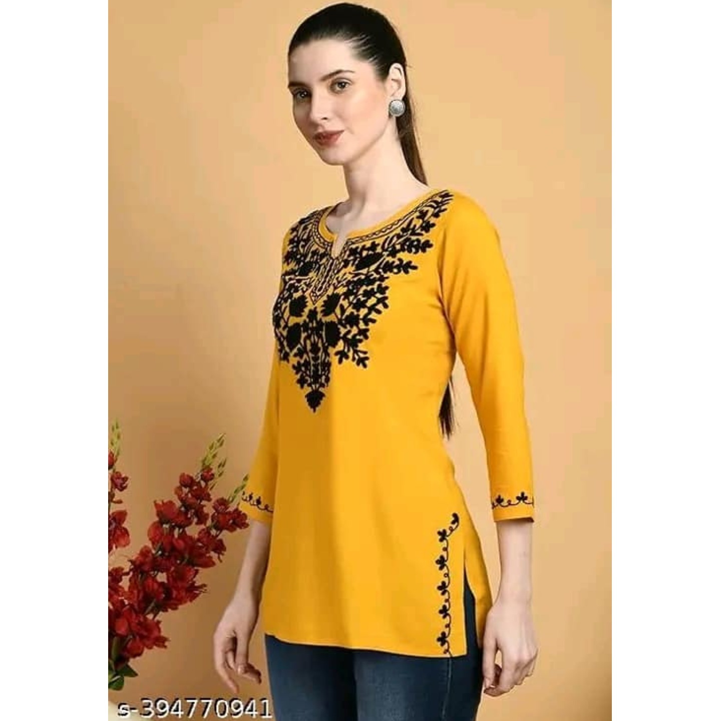 Sensational Naida Naida Women's Kashmiri Kurtis*