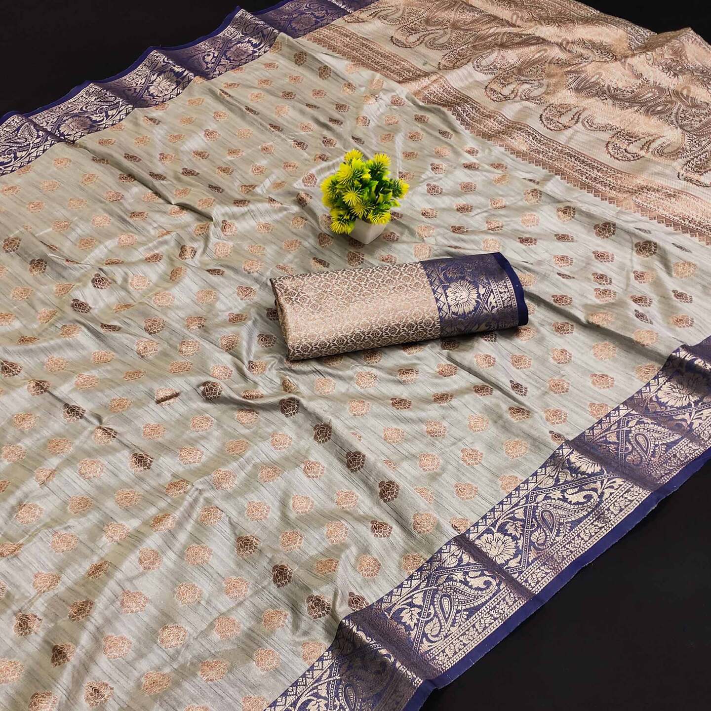 Grey Woven Kanjivaram Silk Saree