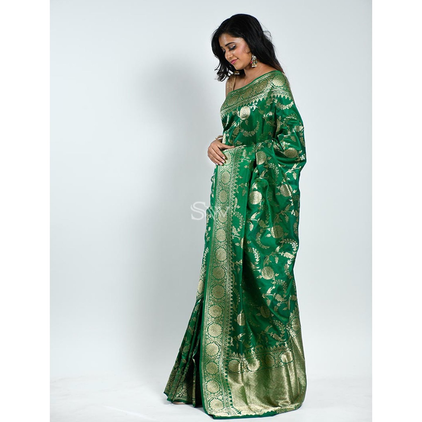 Green Katan Silk Handloom Banarasi Saree, Colour - Emerald Green  Weight - 1.10 kg