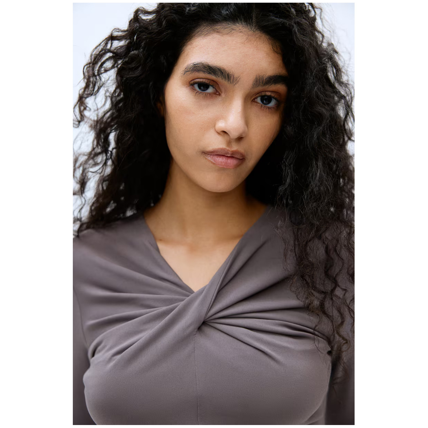 Twist-detail top