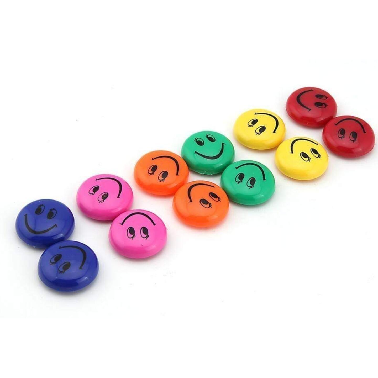 VeriXpress Plastic Round Cartoon Emoji Smile Smiley Face Fridge Magnets (Multicolour, 3 cm Diameter)