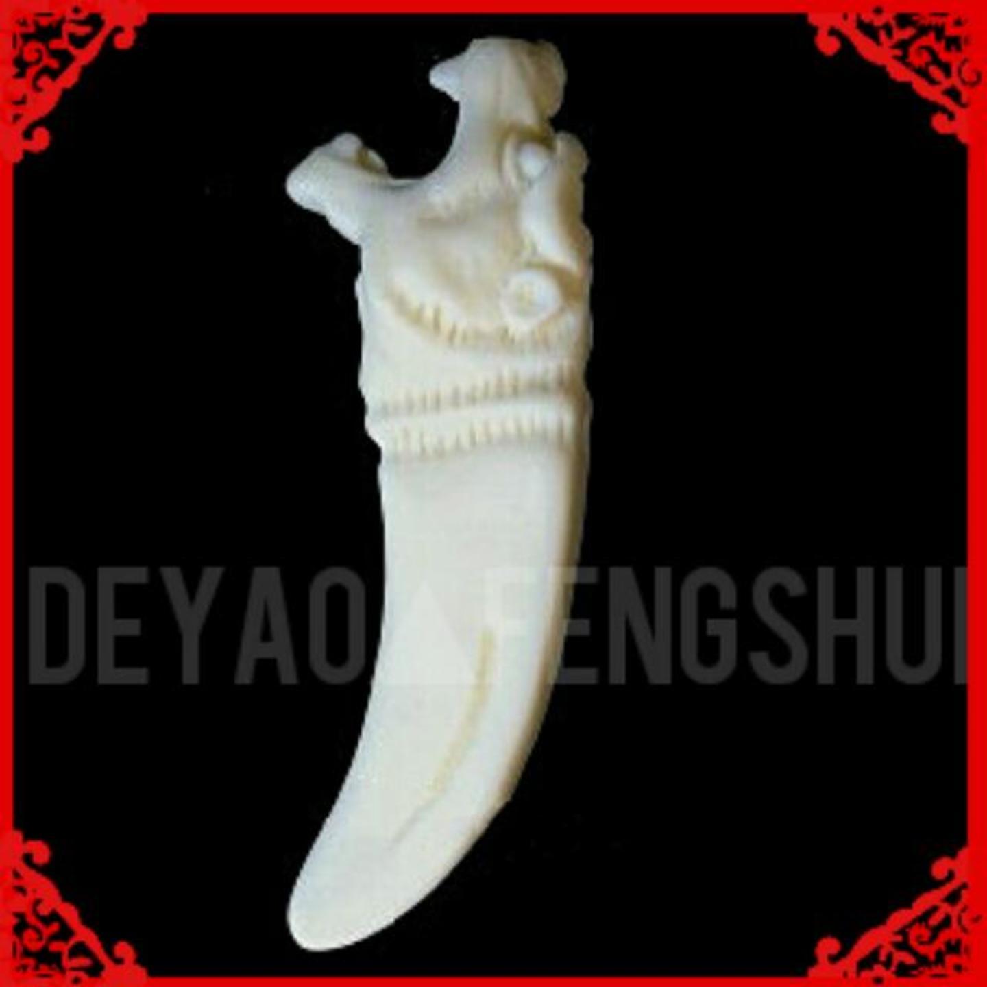 Auspicious High Relief Tiger Tooth Design Carved Cow Bone Pendant | 虎牙雕刻牌