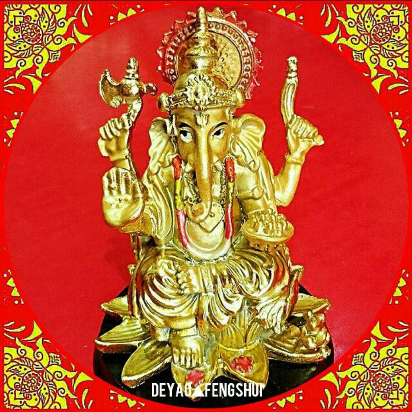 Beautiful Hindu Deity God Lord Ganesha Gold Carved Statue | 象神神像