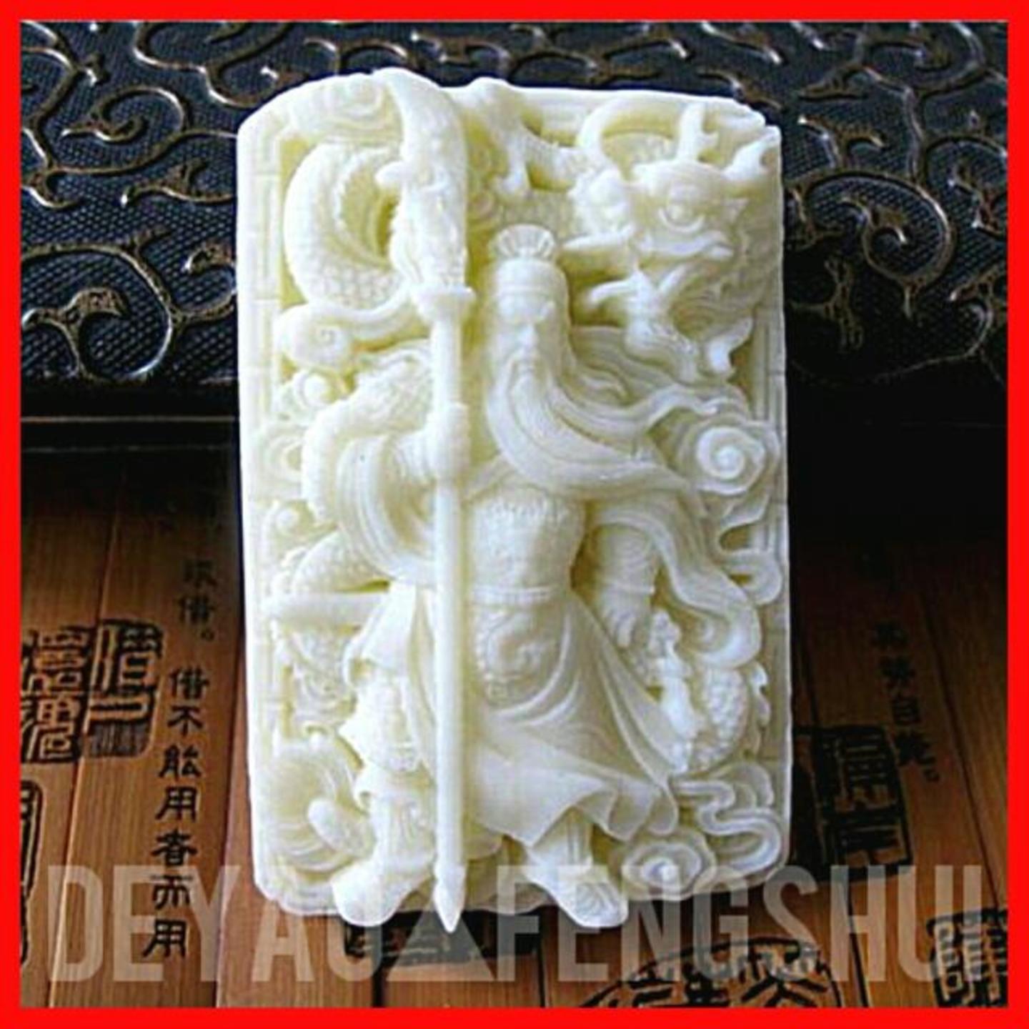 Auspicious High Relief Chinese God Guan Gong Carved Cow Bone Pendant | 牛骨关公雕刻牌