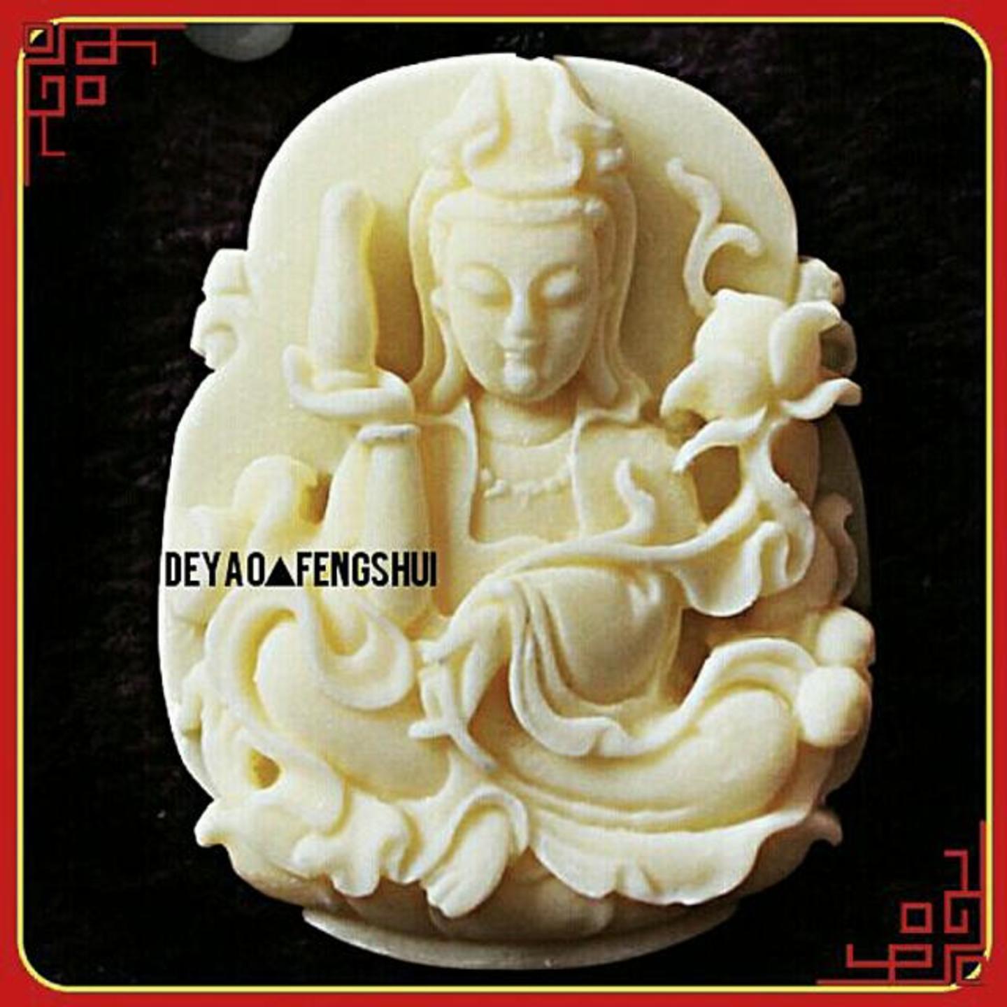 Chinese Deity Guan Ying High Relief Carved Pendant | 观音菩萨雕刻牛骨牌