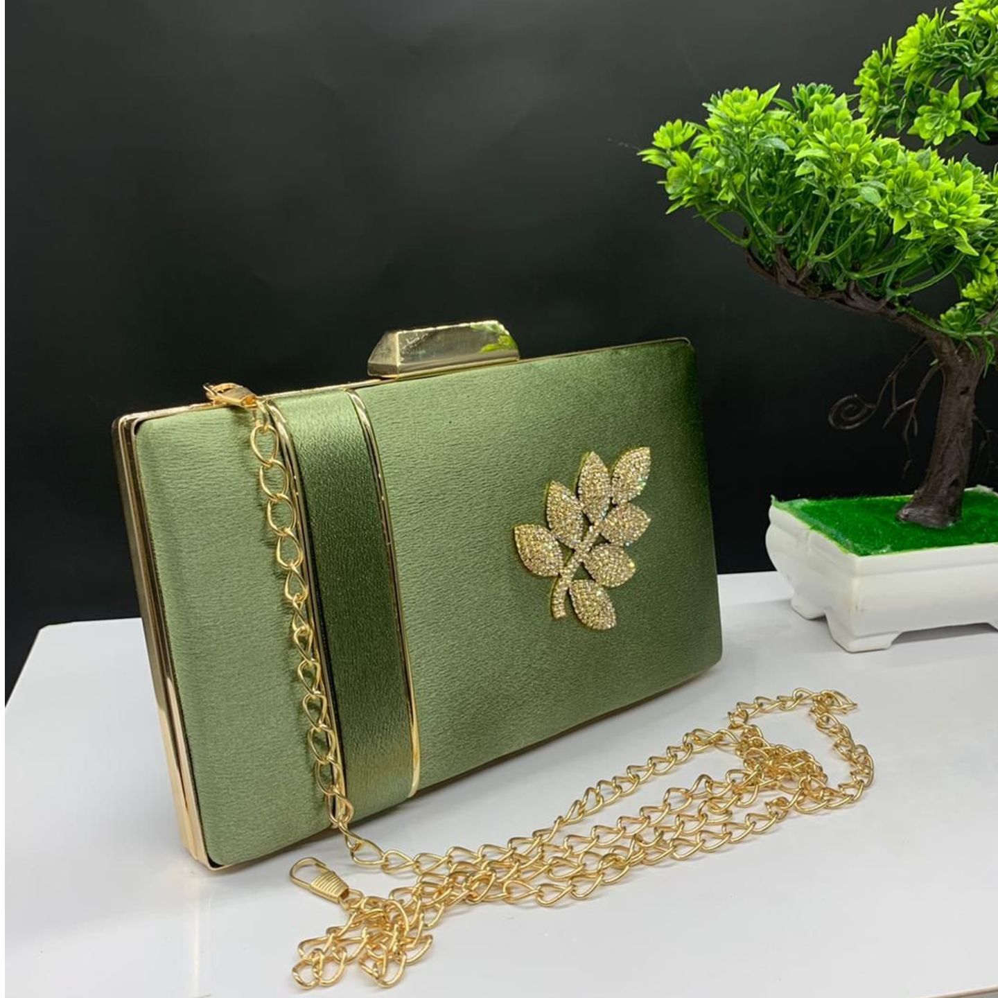 Party Cum Bridal Clutch for Women