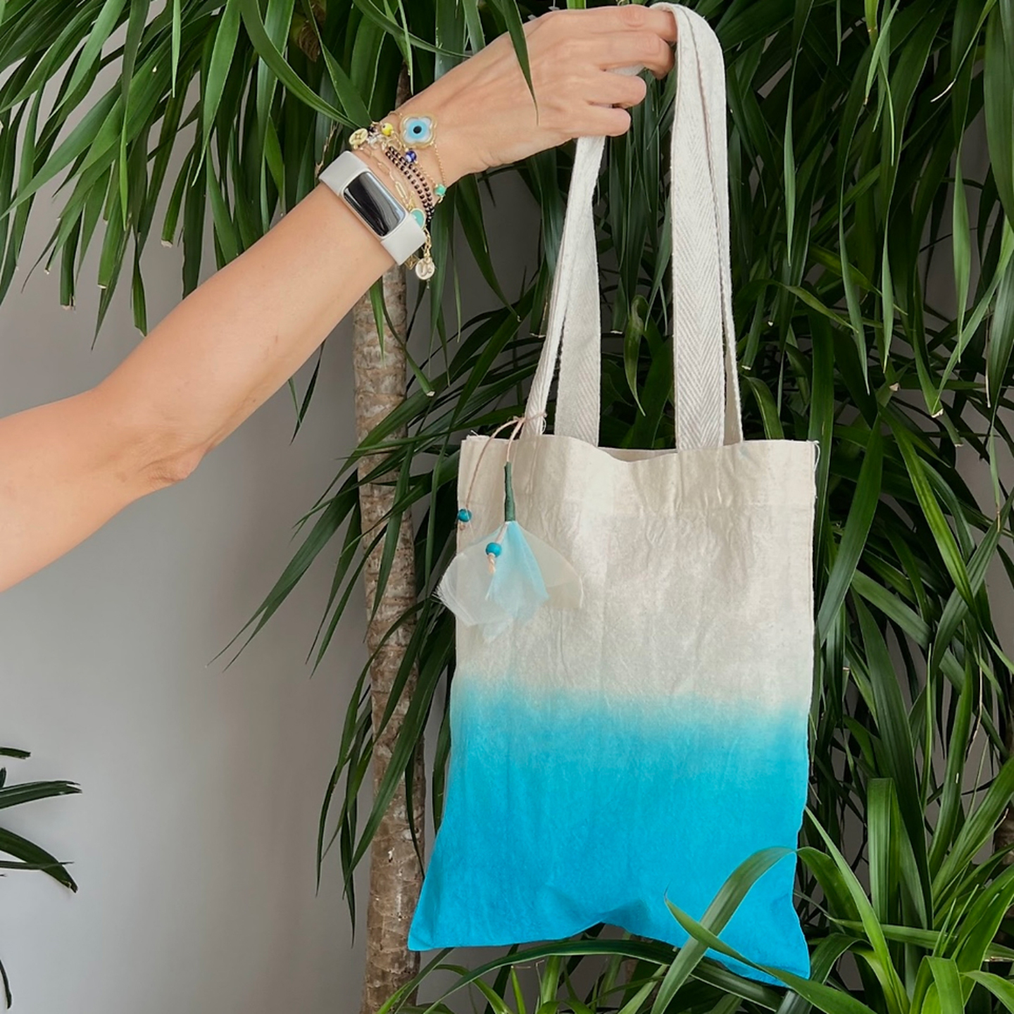 TURQOUISE DIP DYE BOOK BAG