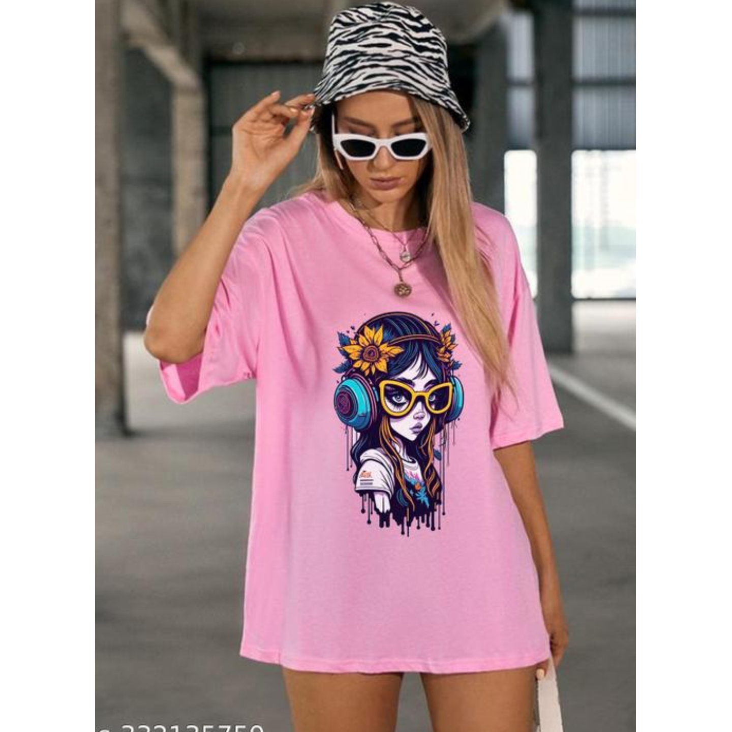 Pink Headphone girl 332135759