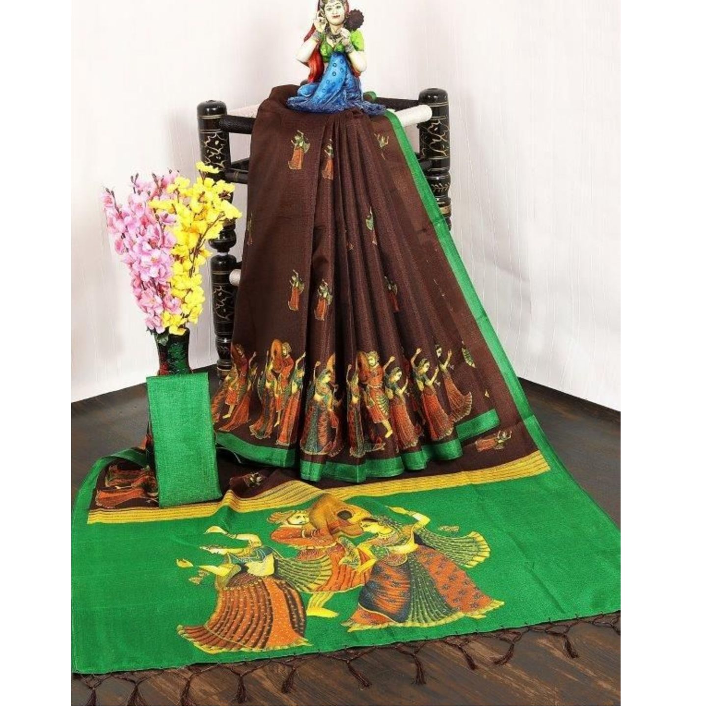 Elegant Kalamkari Print Khadi Silk Saree With Tassels (Code: C1728708)