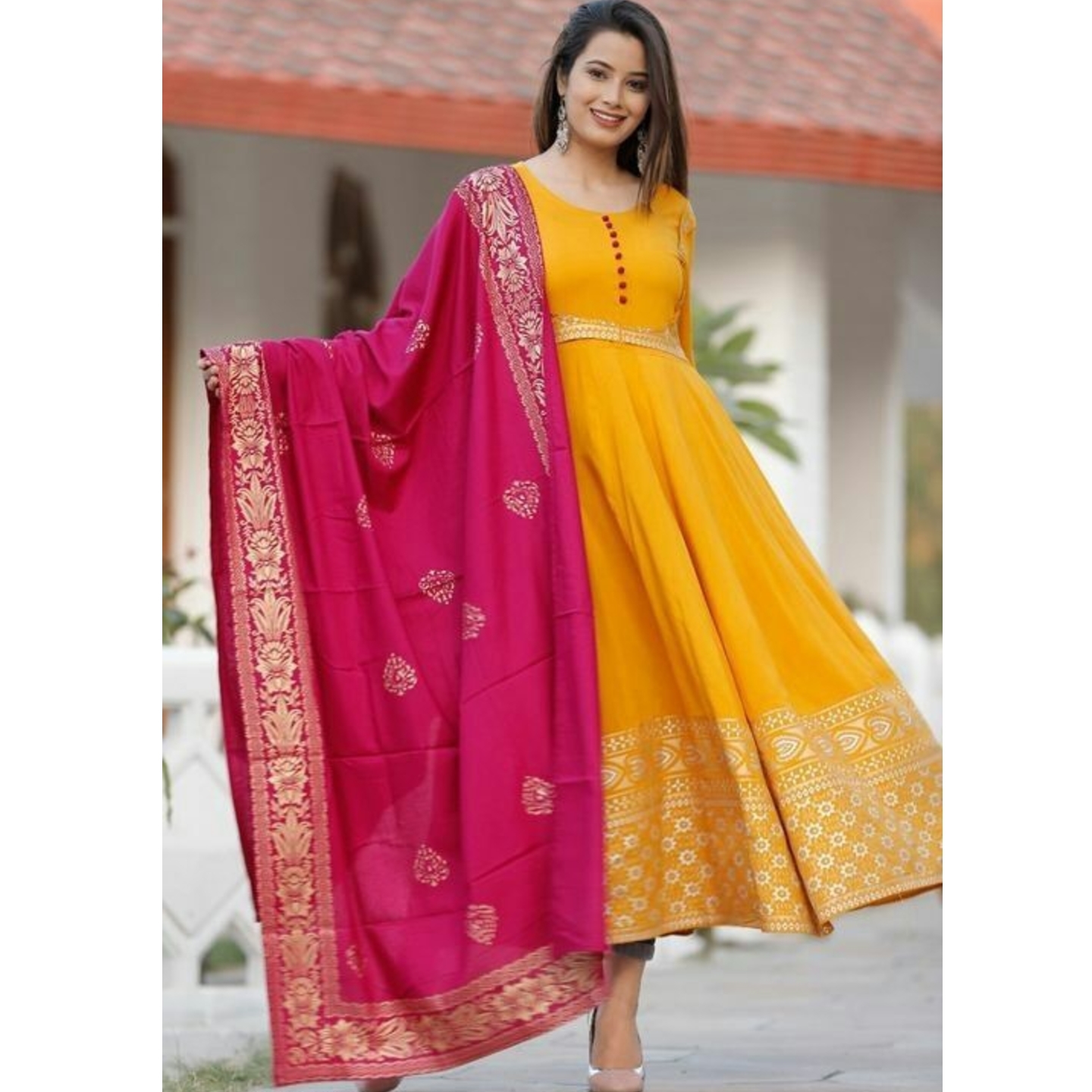 Aagam Pretty Women Kurta Sets