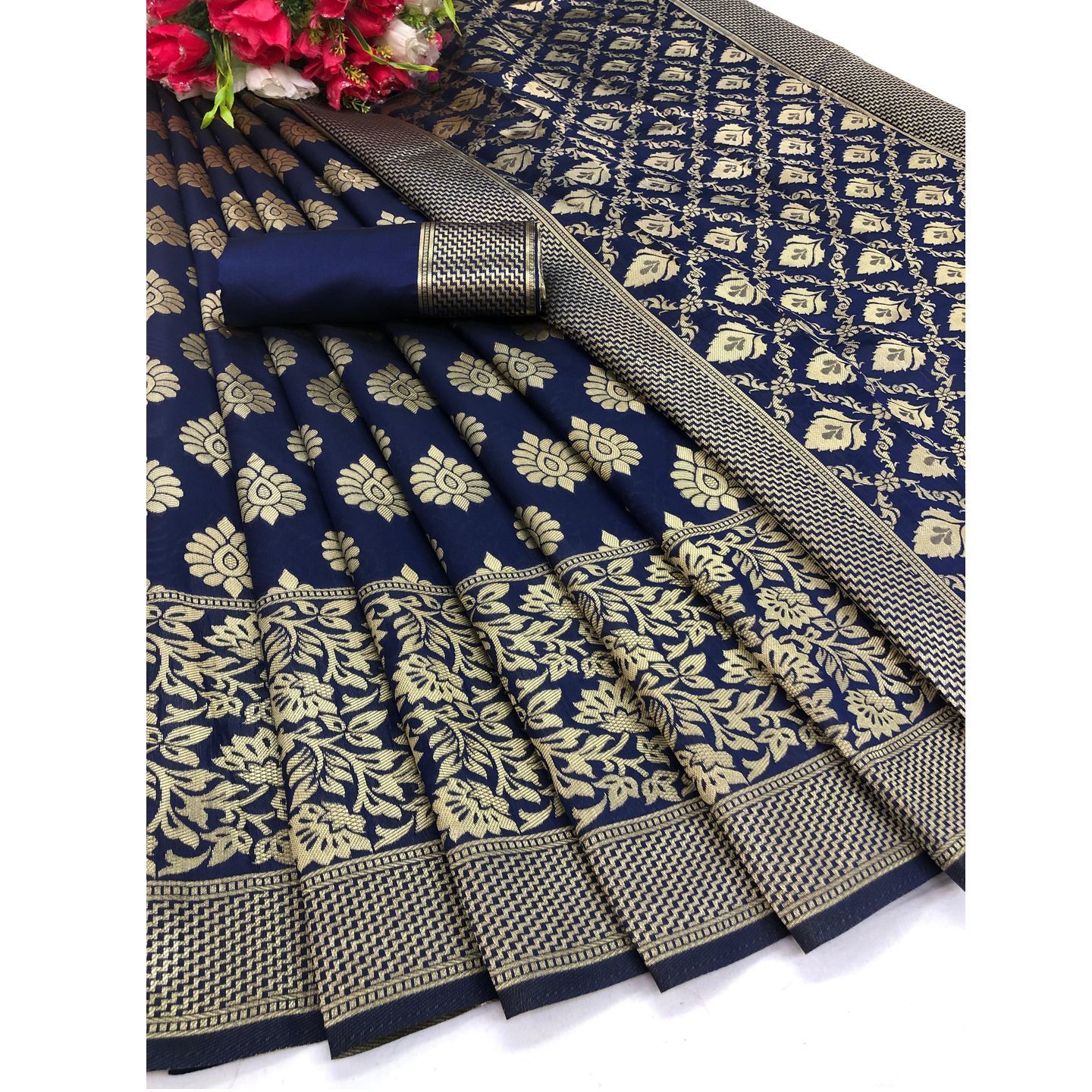 Latest Jacquard Banarasi Silk Saree (Code: C1820994)
