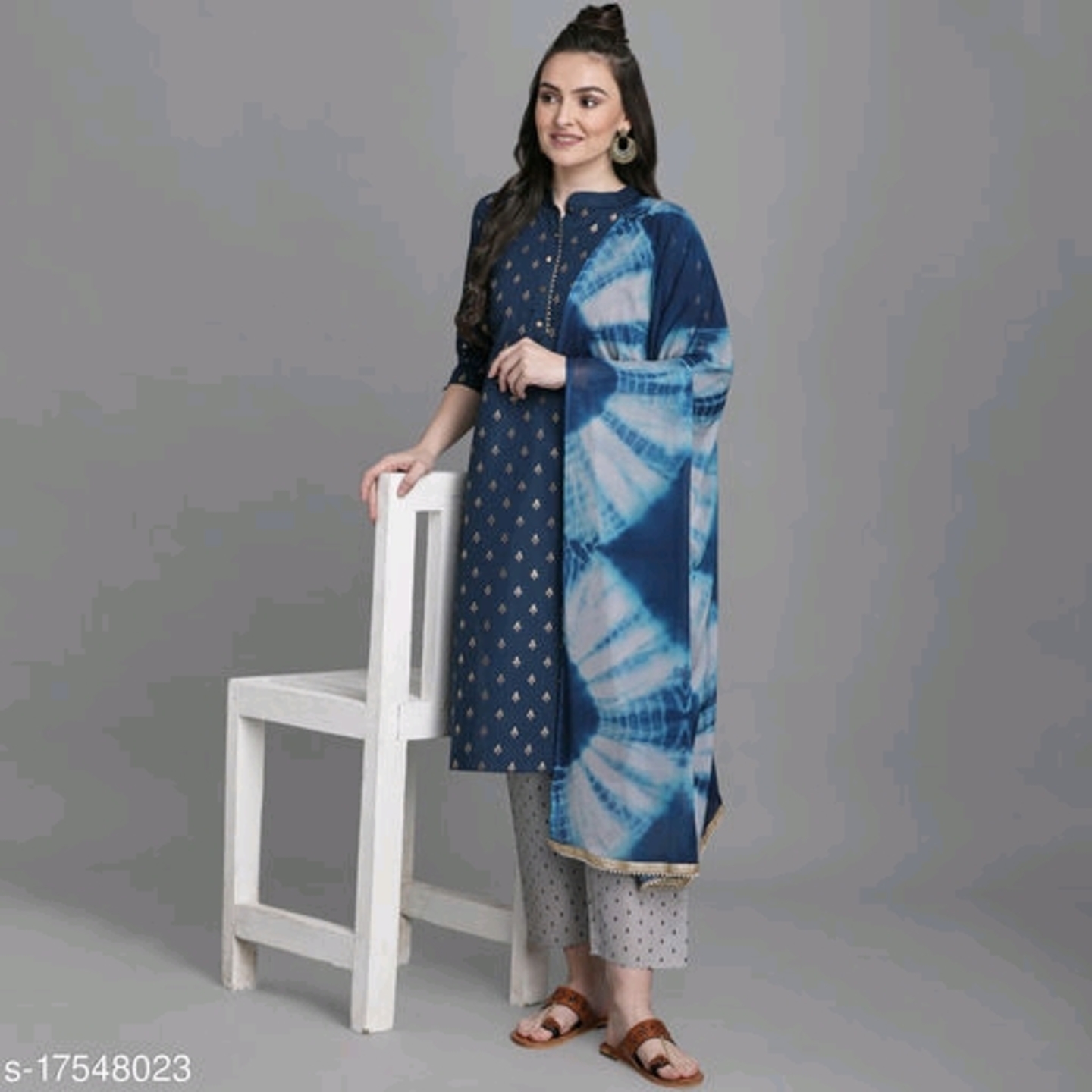 Women Cotton Straight Printed Long Kurti With Palazzos