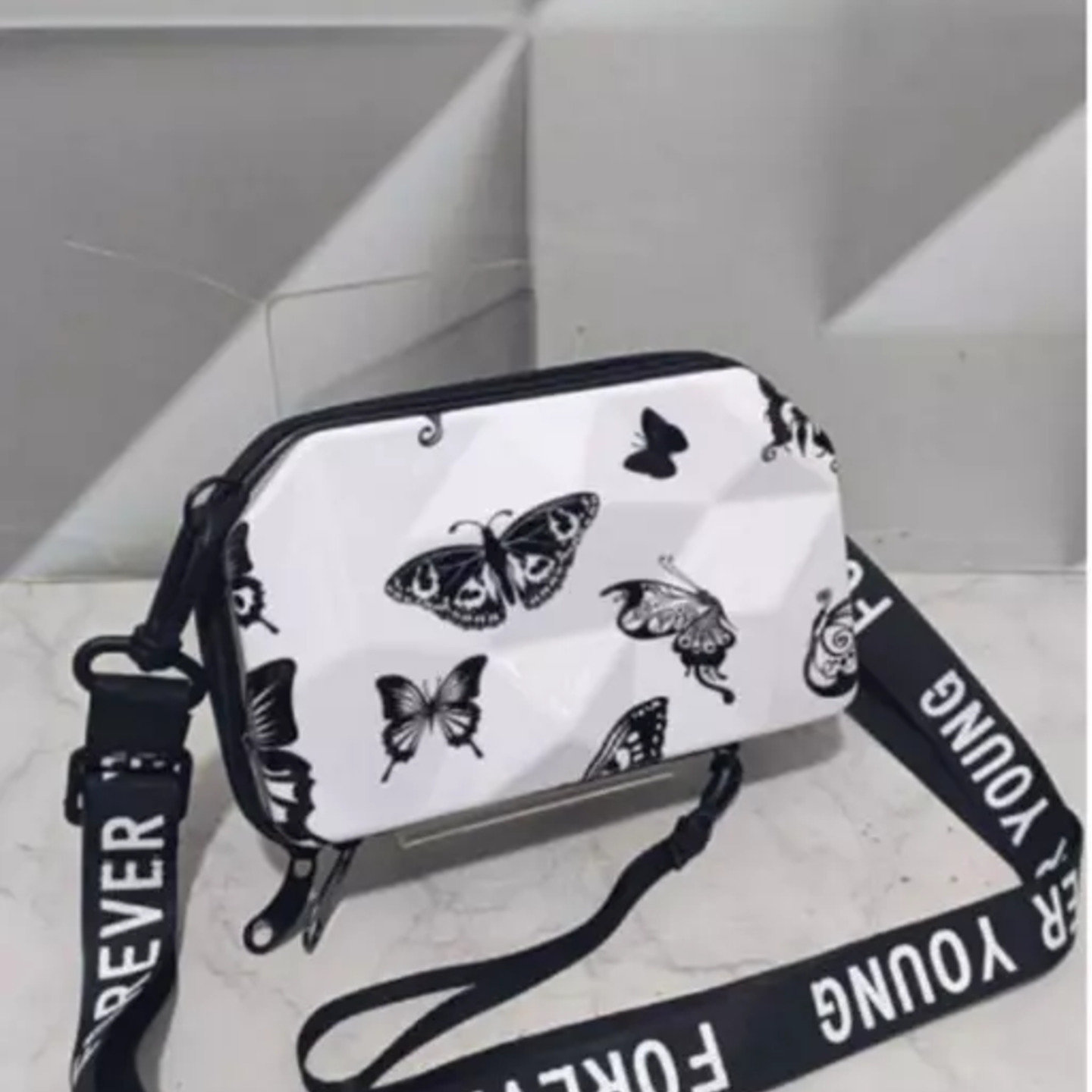  Sling Bag , Box sling ,Side Purse For Girls , With Side belt And Handle , shoulder bag , Cosmetic Mack up bag ,Color shades may vary ( little diffecerence)(white/off white) - line / diamond )